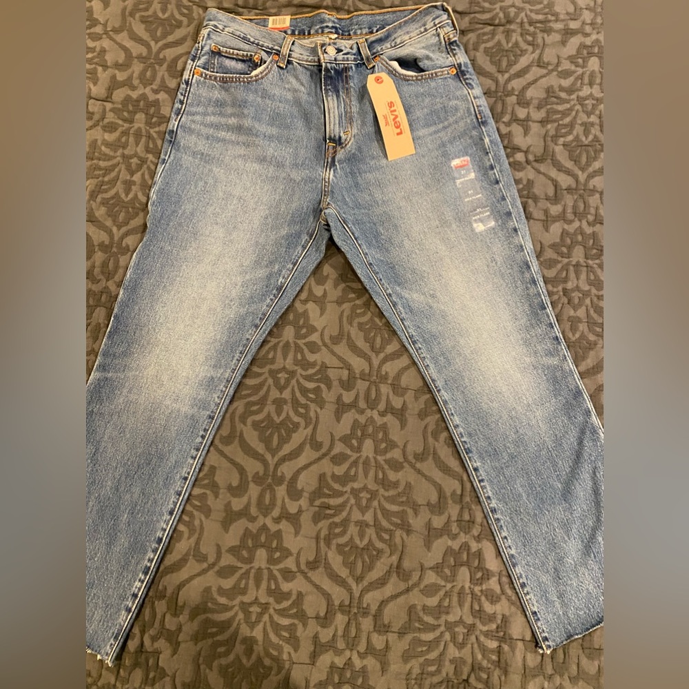 Levis Kick Flare New 31